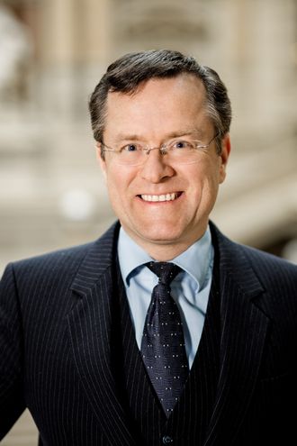 Portraitfoto PD Dr. Jürgen Rassi