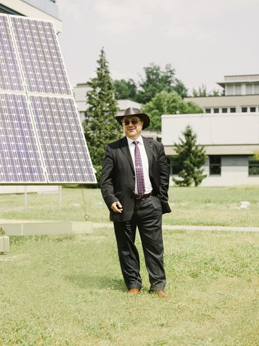 Univ.-Prof. Mag. Dr. Niyazi Serdar Saricift (Institut für Organische Solarzellen LIOS) Foto honorarfrei, Credit: JKU.