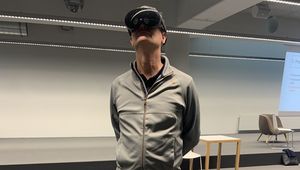 Andreas Straube wearing a VR headset