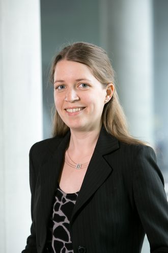 Portraitfoto von Ass.-Prof.in Dr.in Elisabeth Poltschak 