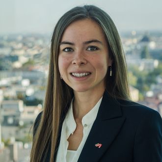 Alumni Koordinatorin Elisabeth Mindlberger