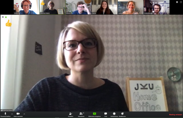 Screenshot einer Online Session mit Videobildern aller Teammitglieder