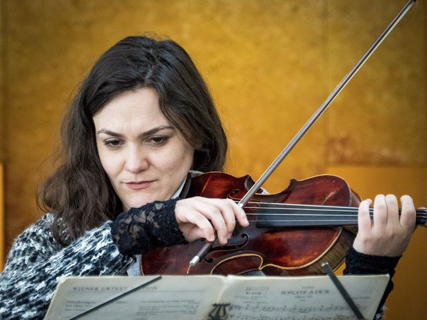 Hayganush Naradikyan an ihrer Violine