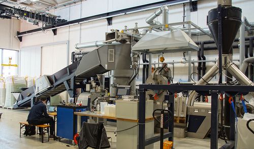 The EREMA recycling machine in the LIT Factory
