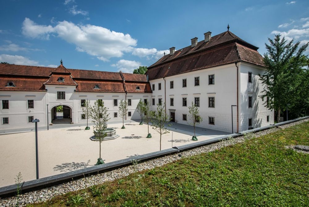 Schloss Auhof