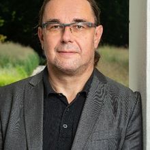 Univ. Prof. Dr. Helmut Hirtenlehner