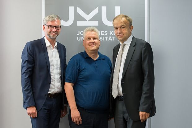 LH-Stv. Michael Strugl, Univ.-Prof. Sepp Hochreiter und Rektor Meinhard Lukas