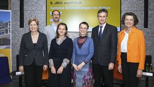From left: Vice-Rector Elgin Drda, Claas Röhl, Johanna Ludwiczek, Gudrun Gröppel, Wolfgang Högler and Christine Haiden.