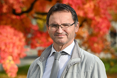 Dr. Josef Reif