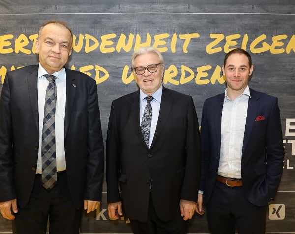 von links: Rektor Meinhard Lukas, Kepler Society Präsident Gerhard Stürmer, der neuer Kepler Society Geschäftsführer Florian Mayer