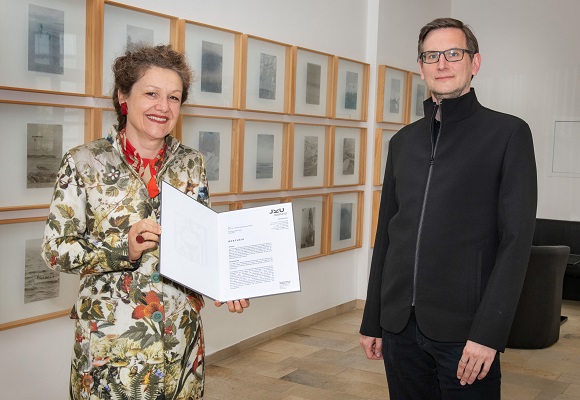 Habilitation Herzog-Punzenberger, Verleihung durch Vizerektor Christopher Lindinger