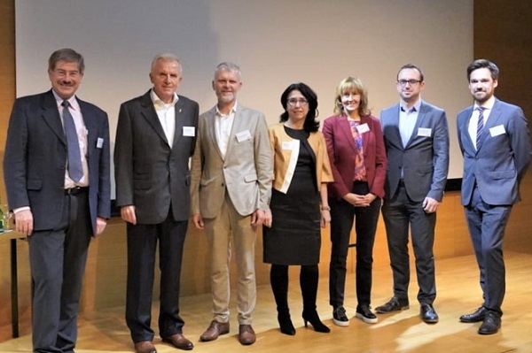 von links: Pernsteiner, Augendopler, Honeder, Feldbauer-Durstmüller, Wolf, Brunner-Kirchmair, Hiebl
