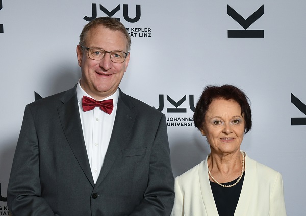 Honorary professors Andreas Pasch and Monika Wimmer-Röll