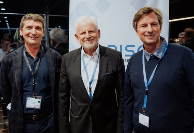 von links: Wolfgang Freiseisen CEO RISC Software GmbH, Bruno Buchberger Gründer RISC Institut und RISC Software GmbH, Carsten Schneider RISC Institut; Credit: RISC