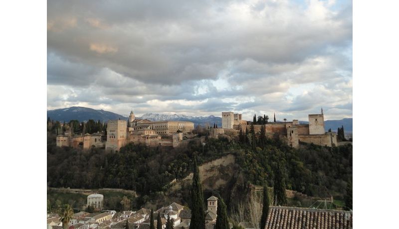 2012: "Cuentos de la Alhambra – Erzählungen der Alhambra" (Granada, Spanien), 
2. Preis Kategorie "Stadt, Land, Fluss"