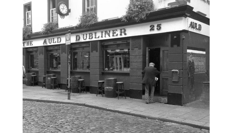 2014: "The Irish Way of Life"(Temple Bar, Dublin, Irland),  2. Preis Kategorie "Studentisches, Menschliches Kurioses"
