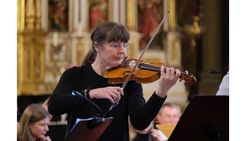 Johanna Bohnen, zweite Geige, bei der Einspielprobe
