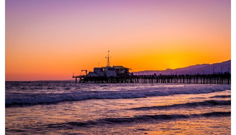"Sunset at Santa Monica Pier" (Kalofornien, USA)
