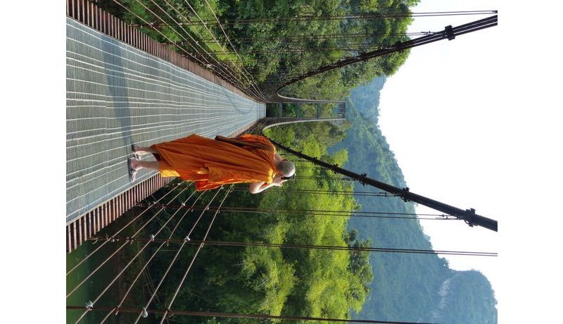 "Modern Monk" (Khao Sok Nationalpark, Thailand)