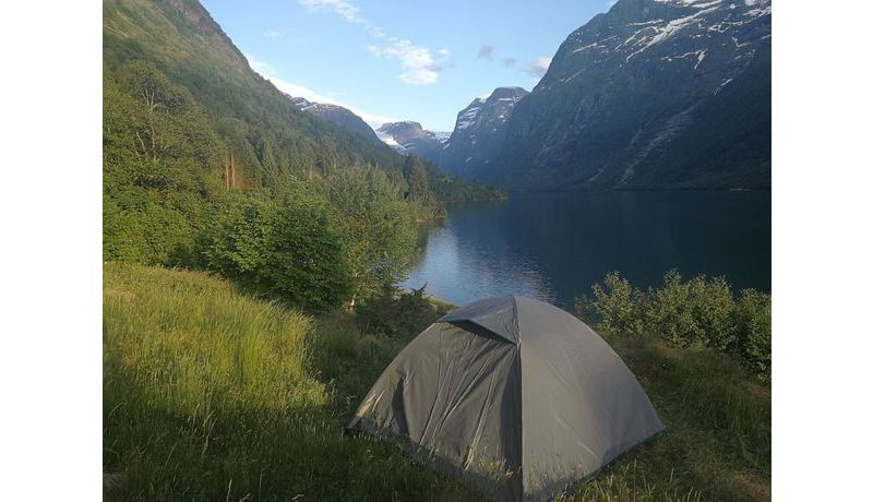 Camping ist hier überall erlaubt (Lofatnet, Norwegen)

