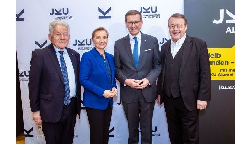 Former Governor Josef Pühringer, businesswoman and Honorary Consul Ulrike Rabmer-Koller, State Councilor Markus Achleitner, Paul Rübig (former member of the European Parliament) 