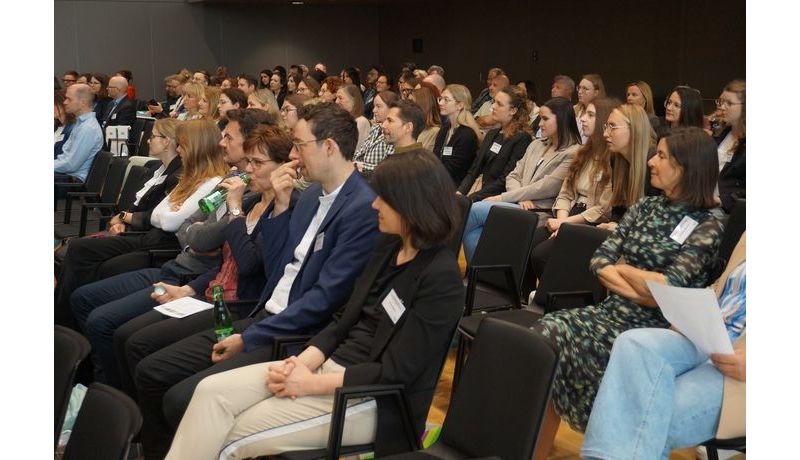 150 business educators from the fields of research, education administration and school management attended the event in Linz; Photo credit: JKU